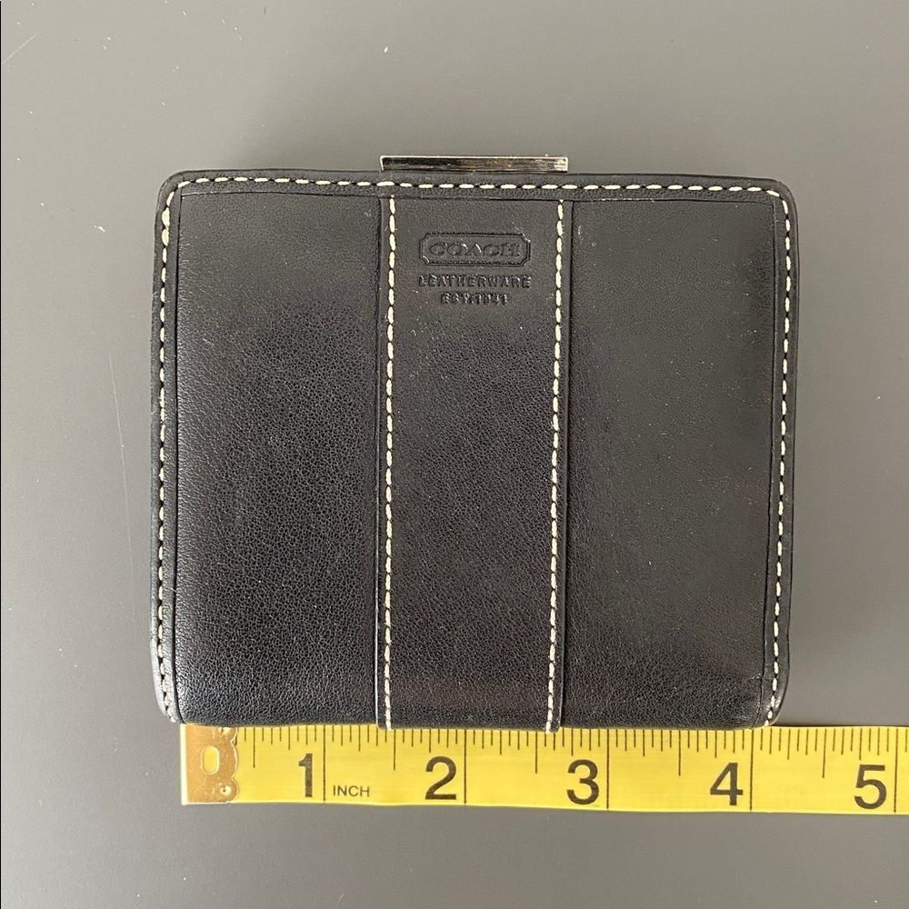 Coach Women’s Black Leather Wallet Silver Tone Hardware Logo Engraved Classic - Picture 10 of 11